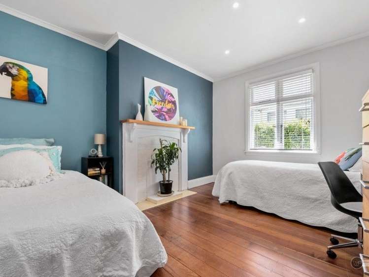 14 Bristol Square Central Hutt_7