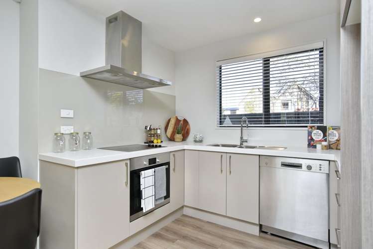 1/139 Stanmore Road Linwood_5