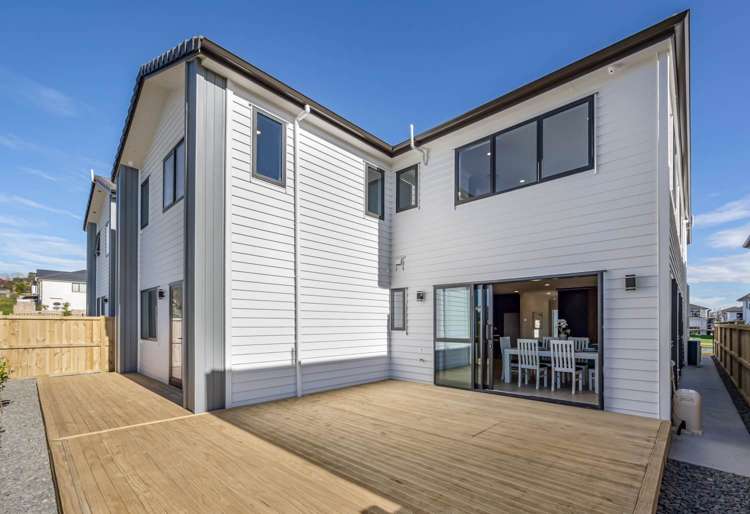25 Knockanara Drive Flat Bush_12