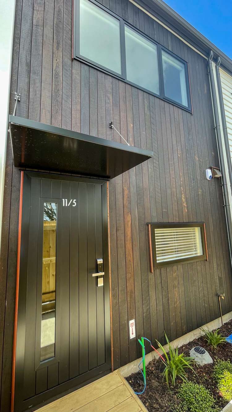 13/5 Brandon Road Glen Eden_16