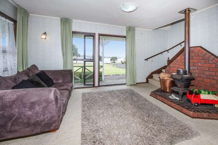 58 Kiwi Esplanade Mangere Bridge_5