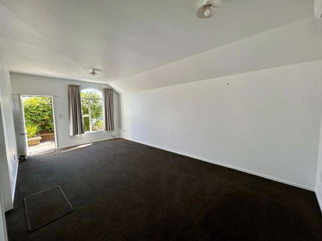 83a Romilly Street Westport_2