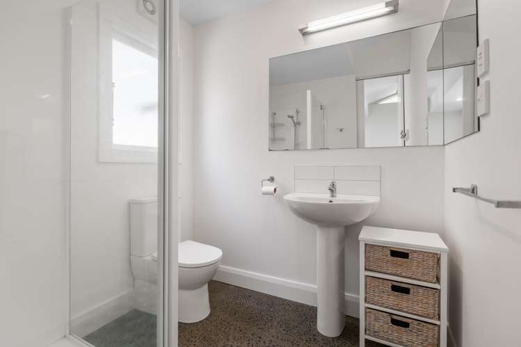 18 Gilbert Street New Plymouth Central_27