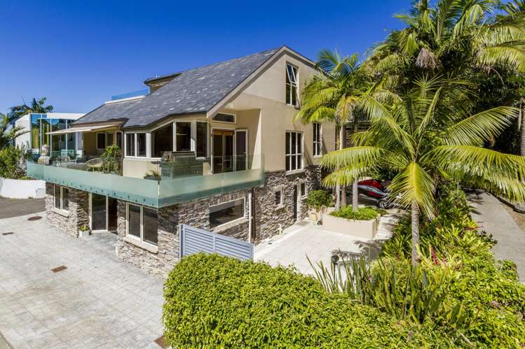 9a The Esplanade Castor Bay_10