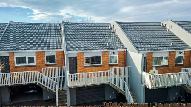 Effortless Living in a Prime Location