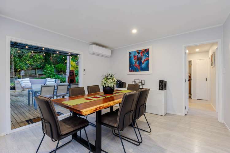 1/11 Honeysuckle Lane Mairangi Bay_9