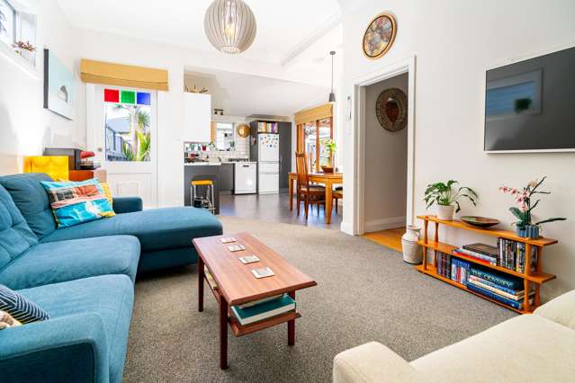 187 Queens Drive Lyall Bay_2