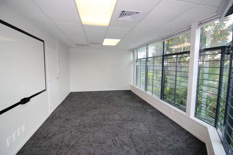 2/6 Piermark Drive Albany_11