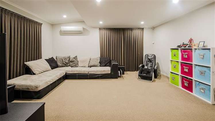 3 Hirimate Place Flat Bush_11