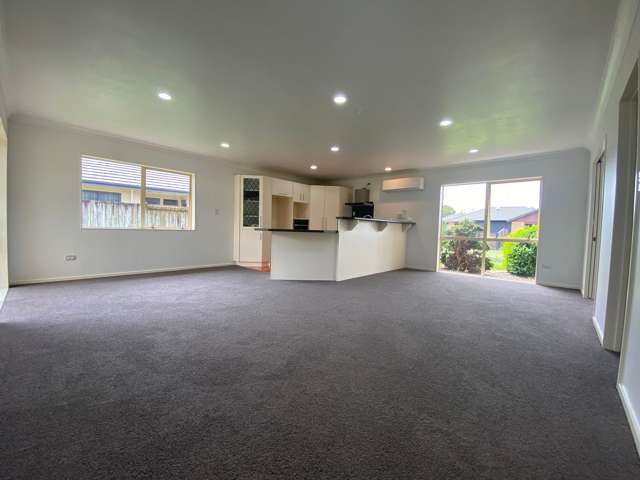 3 Cairns Crescent Rototuna_4