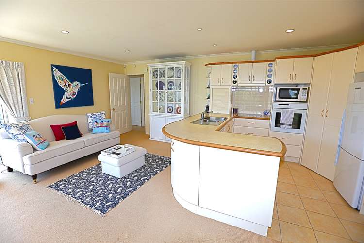 53 Newbliss Crescent East Tamaki Heights_7