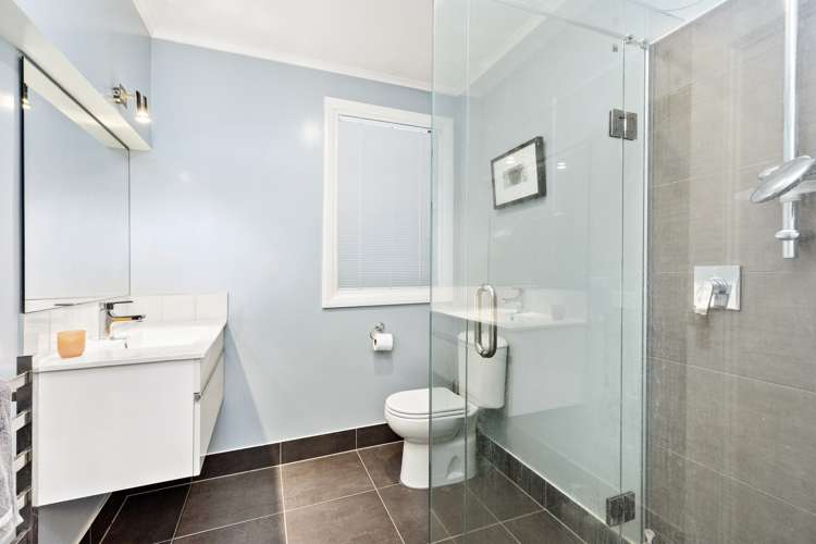 34 Penrose Street Woburn_16