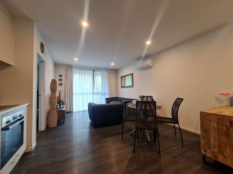 4/2 Tahuhu Road Mt Wellington_4