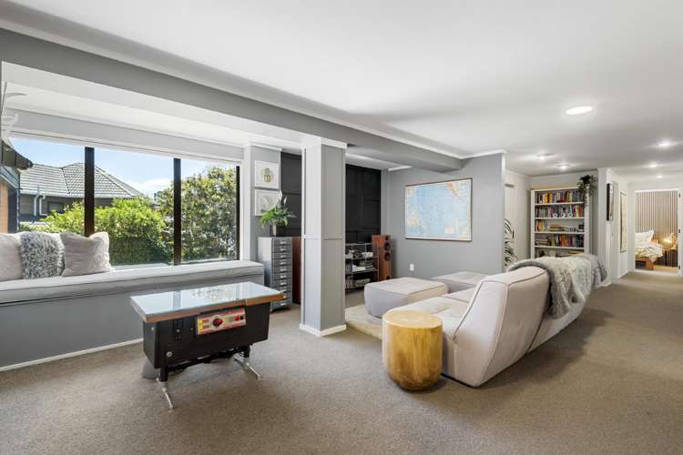 8 Poaka Place Beach Haven_12