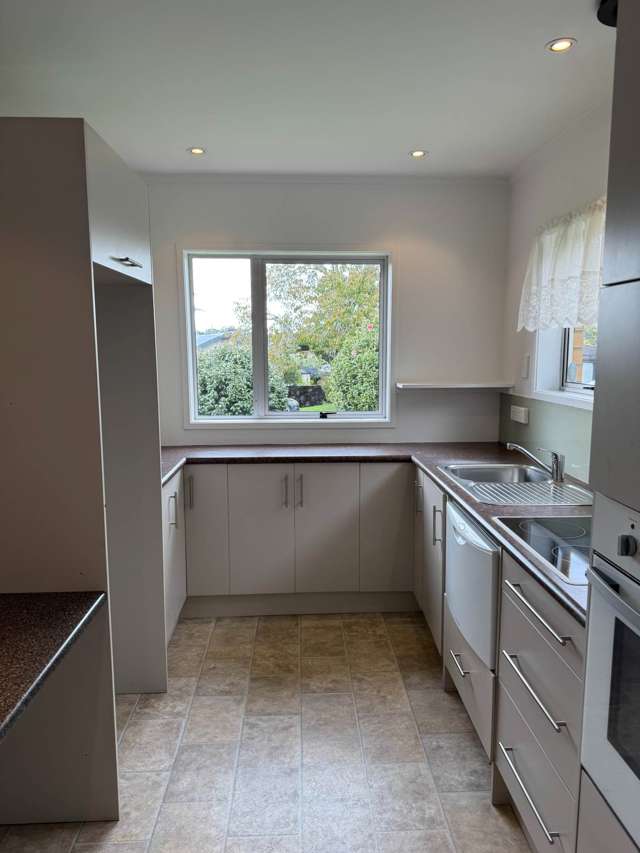 1/16 Burch Street Mt Albert_4