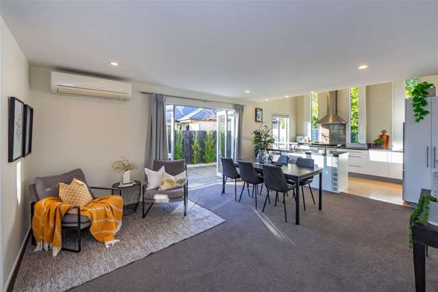 15 Riverwood Boulevard Redwood_4