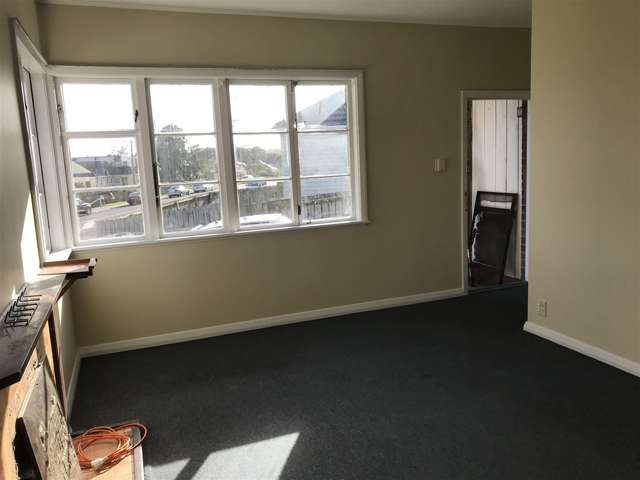 66 May Road Mount Roskill_2