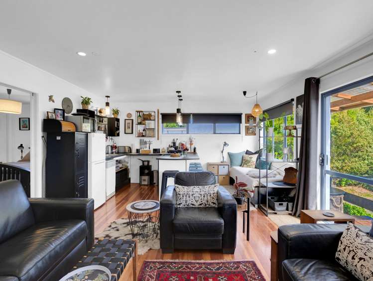 6 Mara Kai Lane Raglan_27