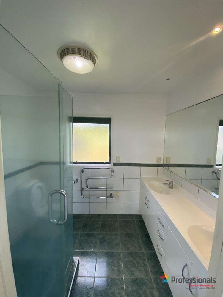 18 Murphys Road Flat Bush_14