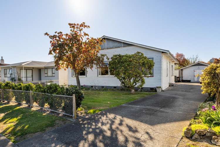1206 Norfolk Crescent_0