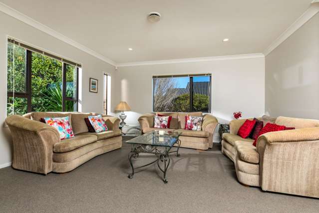 55 William Gamble Drive Greenhithe_1