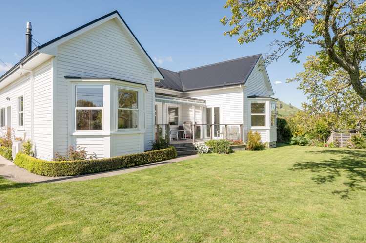 136 River Terrace Road Brightwater_16