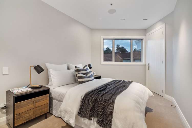 2/211 Tamaki Drive Kohimarama_18