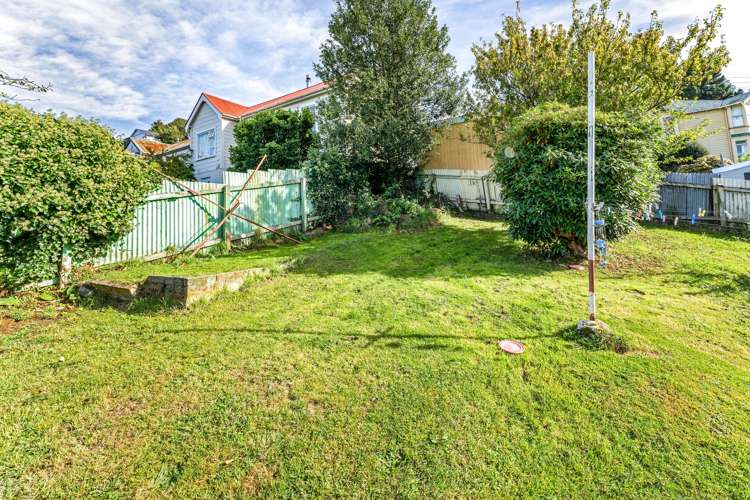 9 Leckhampton Court Clyde Hill_10