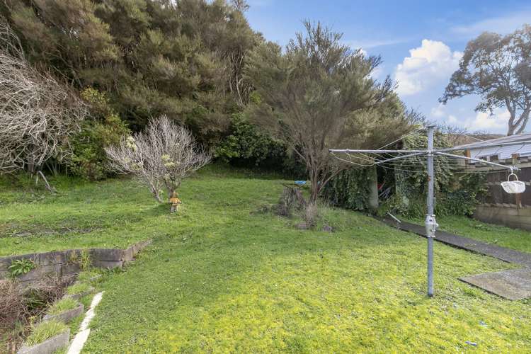 195 Wellington Road Wainuiomata_12