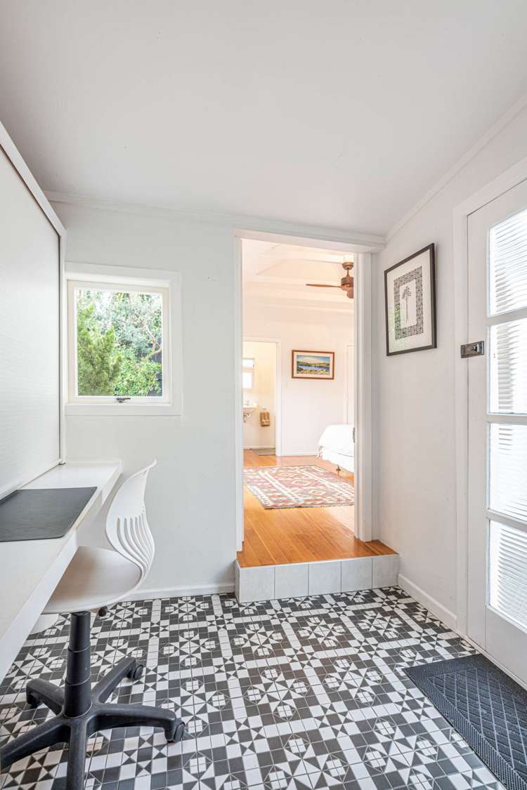 17 Owens Road Devonport_8