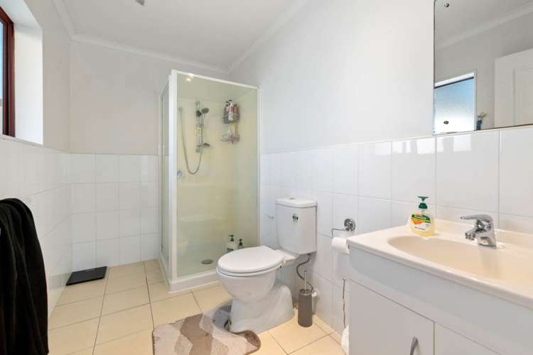 560 Massey Road Mangere_17