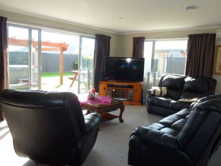 148 Coulson Road Paroa_10