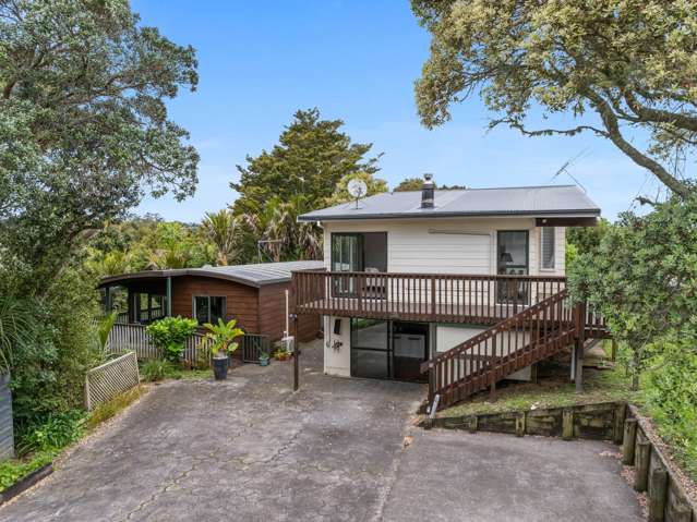 Home & Income Opportunity on a Freehold Site