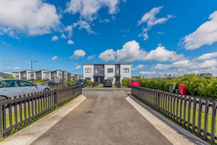 4 Lumbarda Drive Kumeu_16