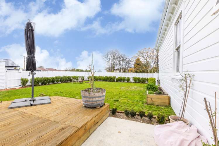 1 Russell Street Otane_18