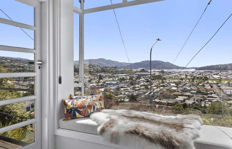 42 Easther Crescent Kew_12