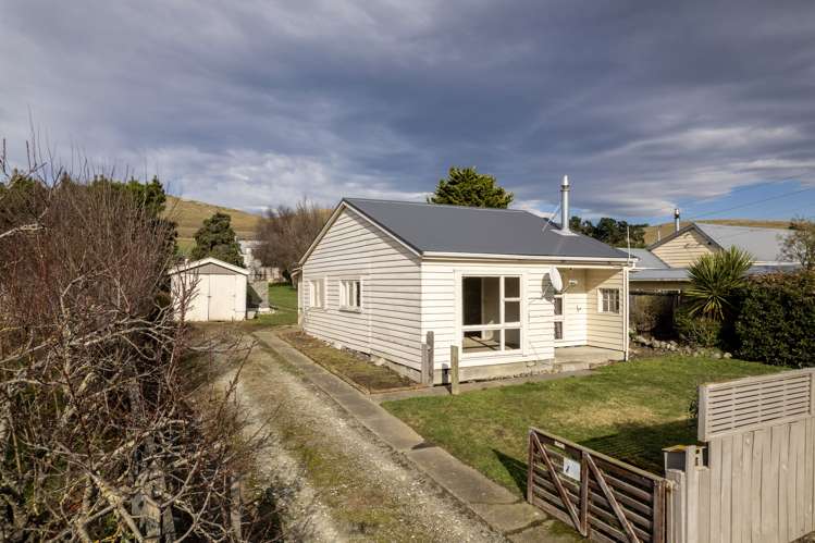 9 Princes Street Waikari_8