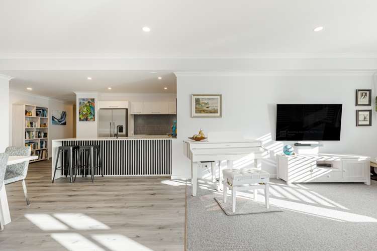 42 Eaves Bush Parade Orewa_7