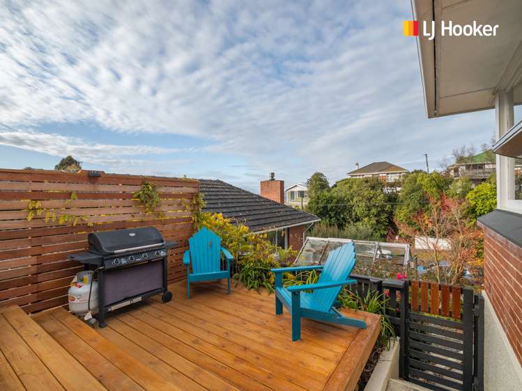 92 Easther Crescent Kew_16