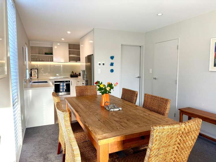 1/24 Andover Street Merivale_7