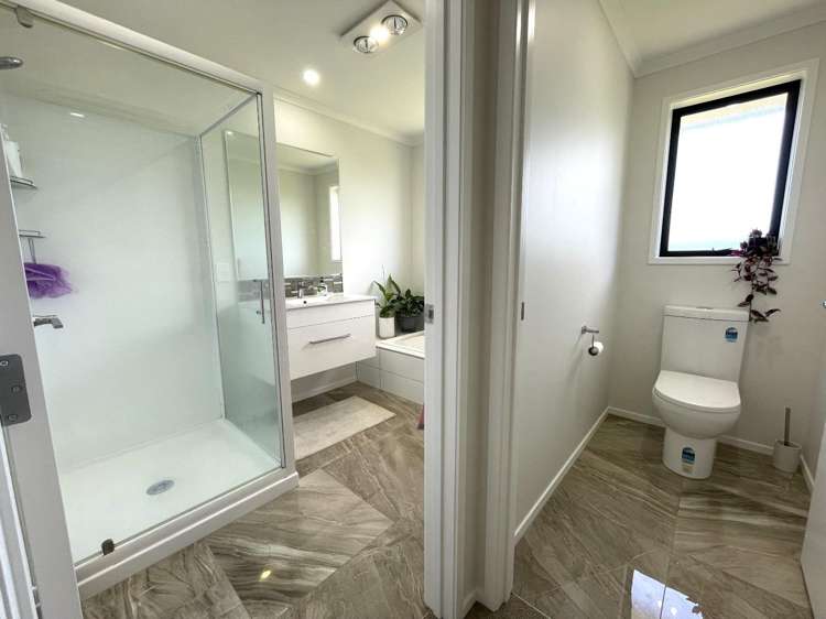 26 Honeyfield Drive 10861_14