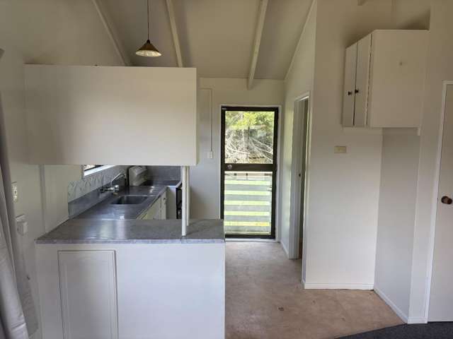 26A Hennessey Street East (left) 1207_2