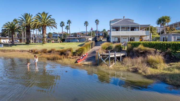 48 Wainui Road Raglan_35