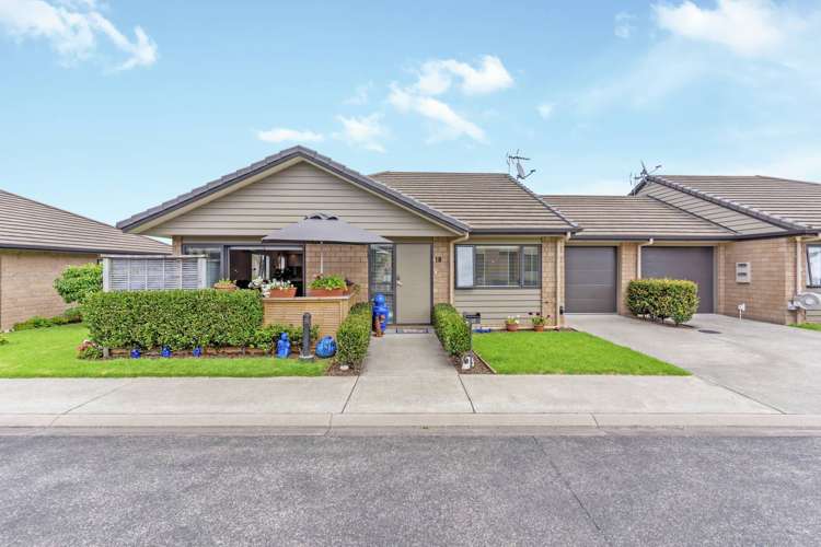 19 Royalle Mews Botany Downs_5