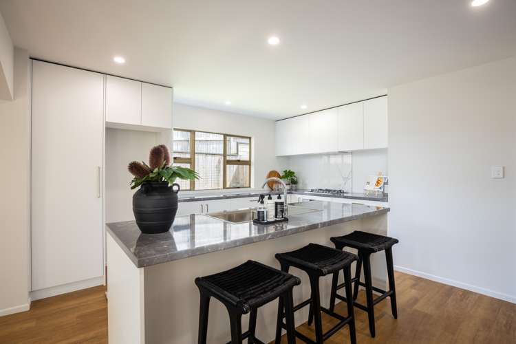 9 Fairview Place Westown_8