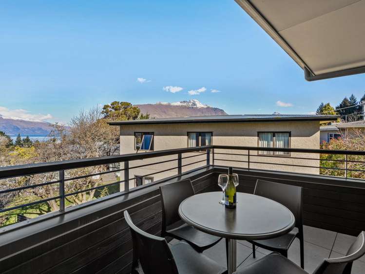11/89 Thompson Street Queenstown_10