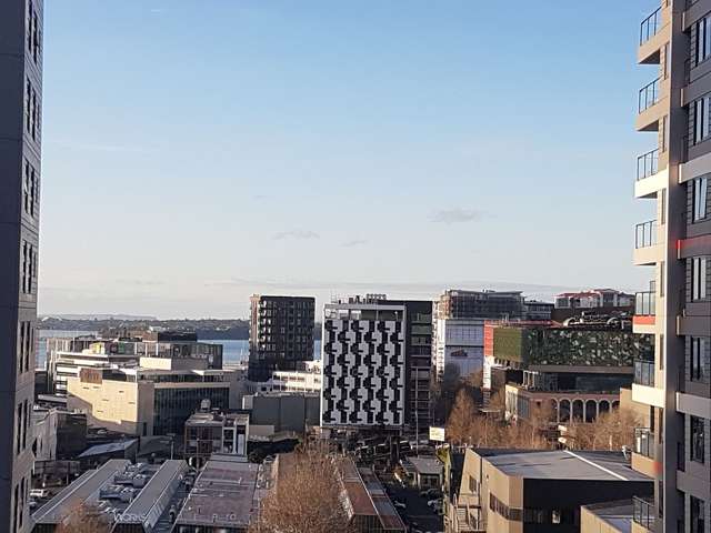 2 Bedroom Apartment - Balcony & Parking