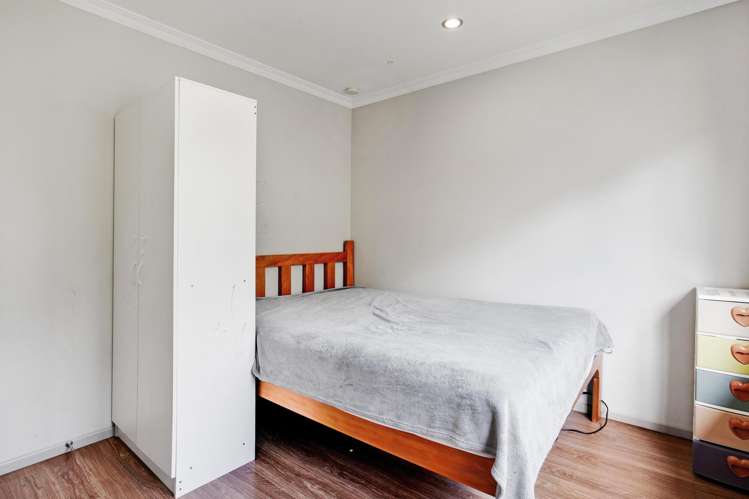 44 Arrowsmith Drive Flat Bush_9