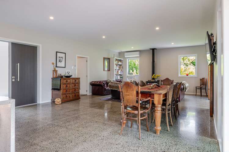 299 Reid Line East Colyton_4