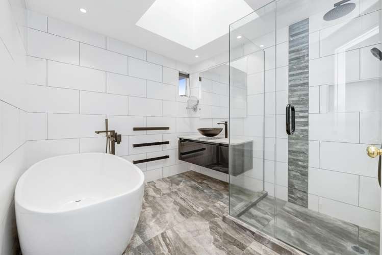 13 Alf Place Somerville_14